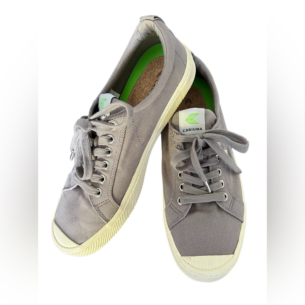 Cariama sport shoes